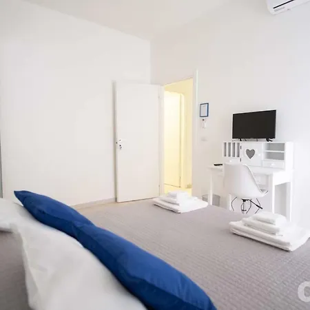 Гостевой дом Casa Viviana - Policlinico 3*