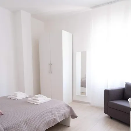 Penzion Casa Viviana - Policlinico